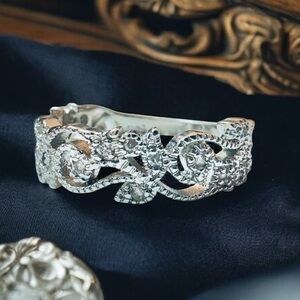 Sterling Silver Scroll Leaf Crystal Ring (7.5)